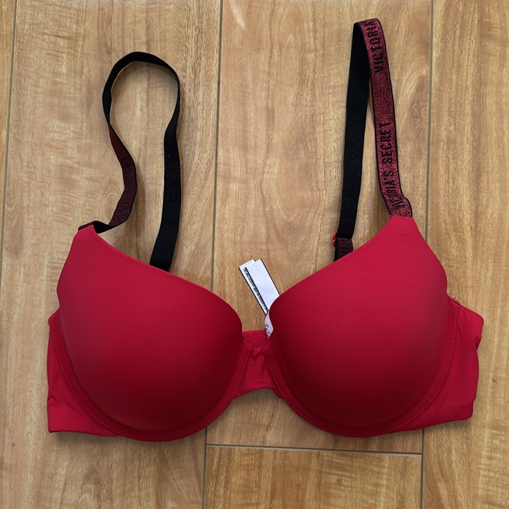 Victoria’s Secret T-Shirt Lightly Lined Demi Bra